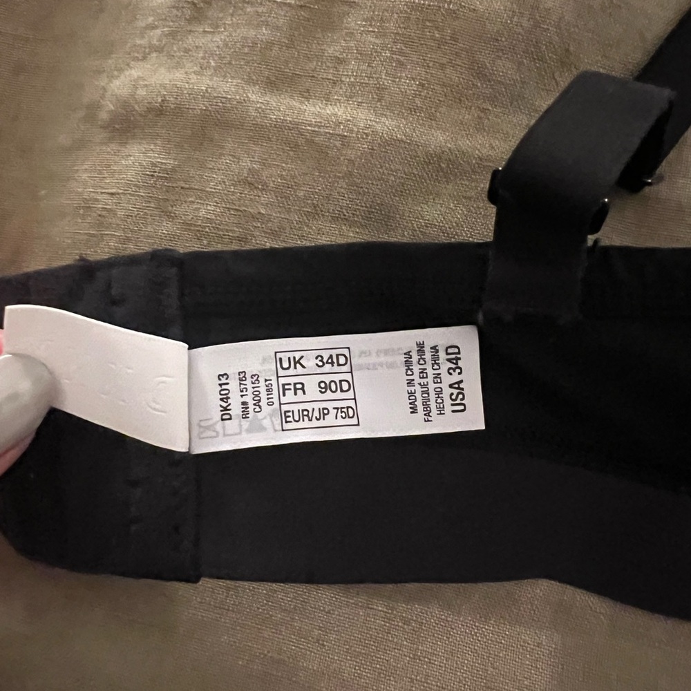 DKNY Custom Lift Push-Up Bra - Picture 5 of 5